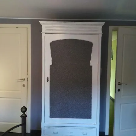 Les Sansonnets Guest house